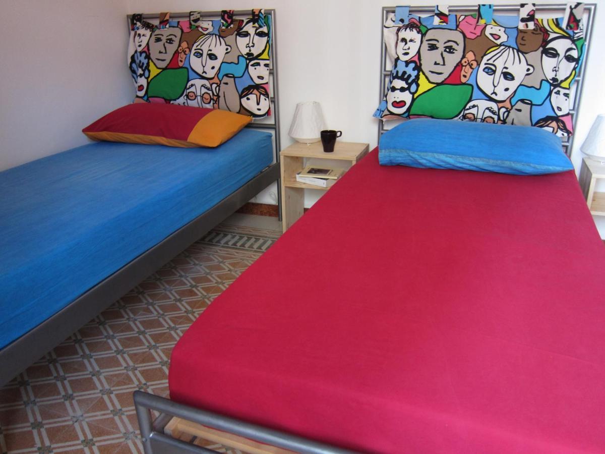 Area 12 Bb Bed & Breakfast ตราปานี ภายนอก รูปภาพ