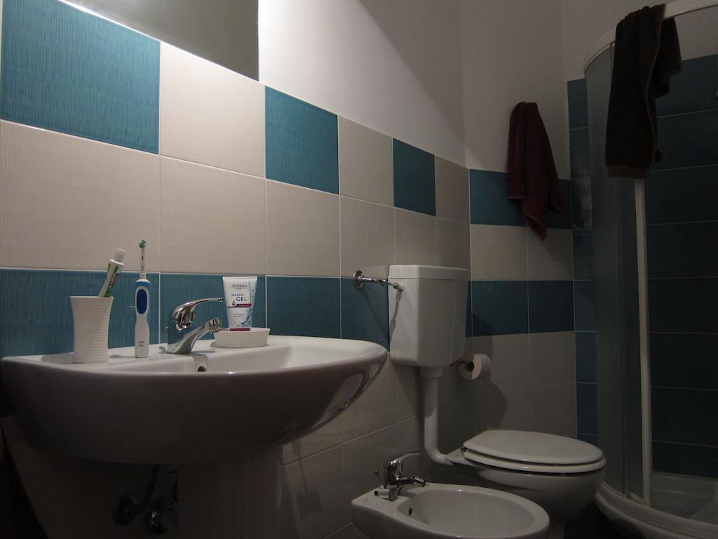 Area 12 Bb Bed & Breakfast ตราปานี ห้อง รูปภาพ