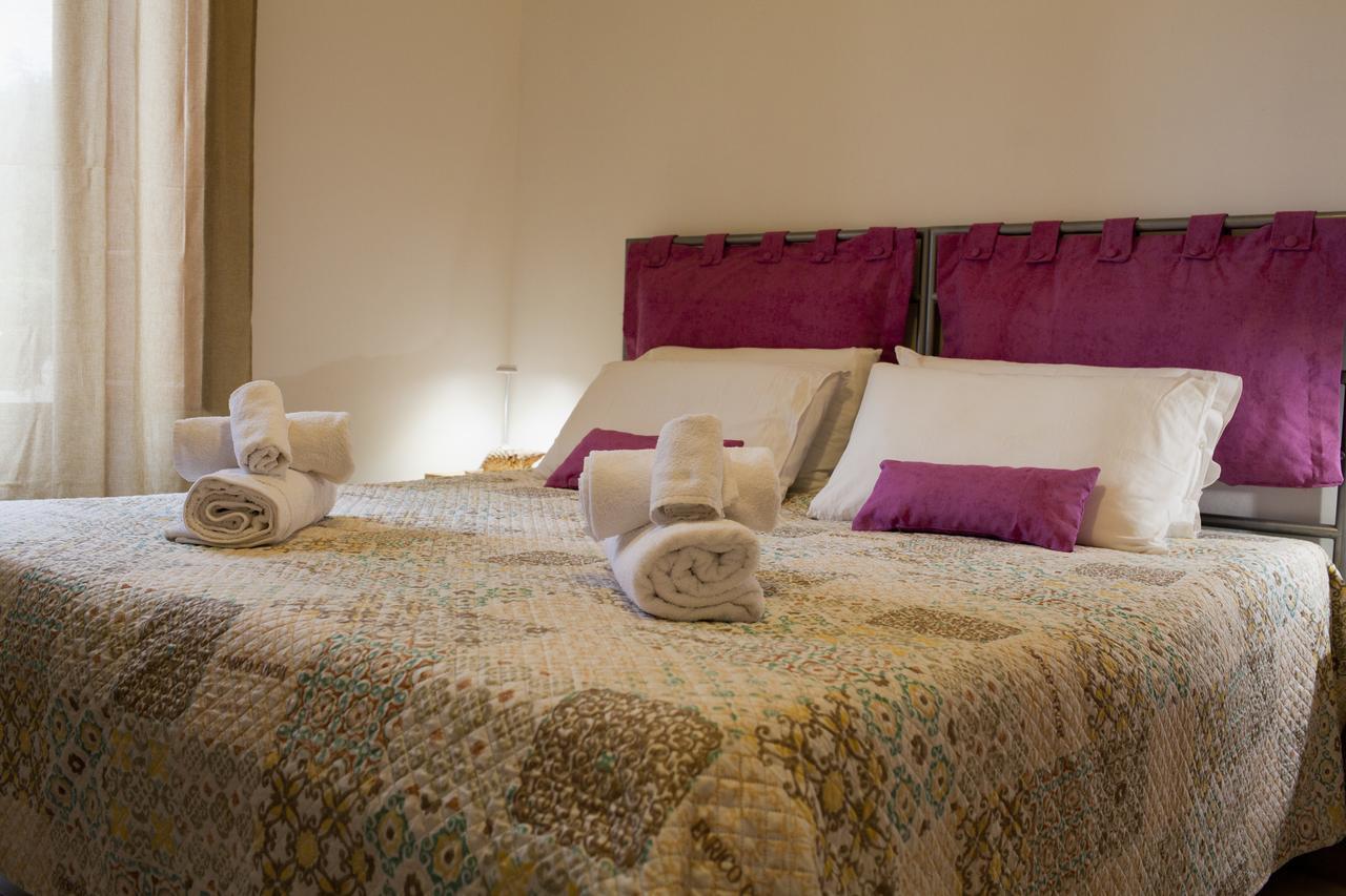 Area 12 Bb Bed & Breakfast ตราปานี ภายนอก รูปภาพ